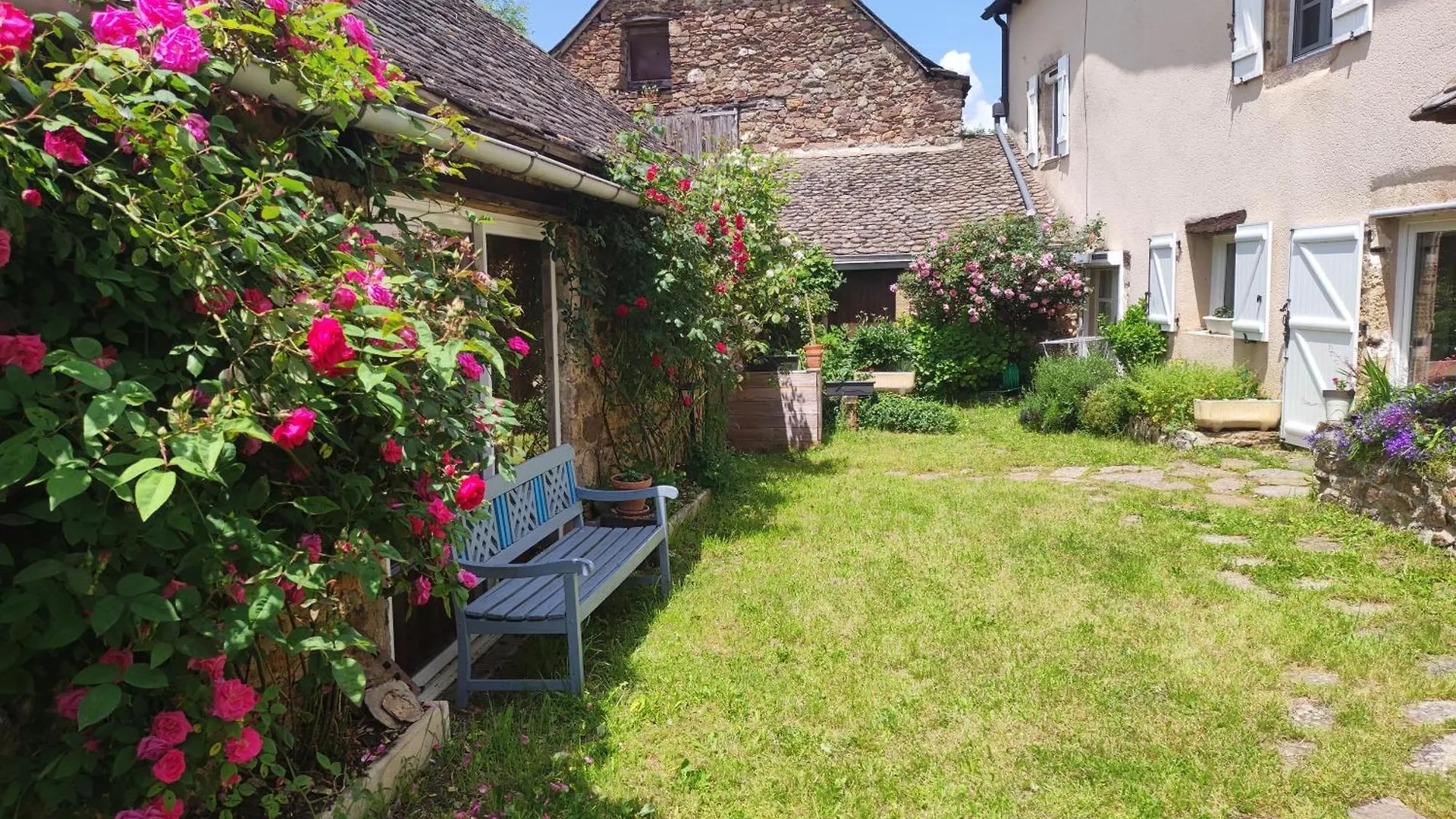 Grande Maison Familiale - Proche Rodez, Wifi, Calme Et Jardin Luc Frankrijk